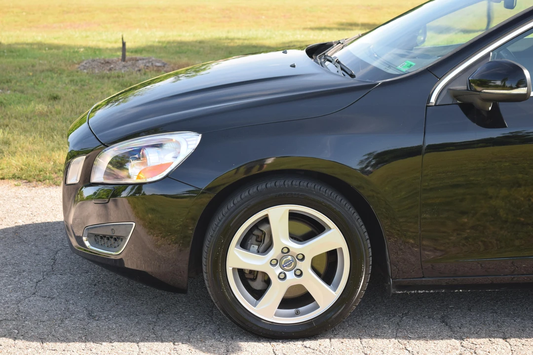 2013 Volvo S60 2nd Gen - Image 13 of 31