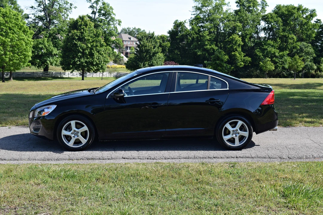 2013 Volvo S60 2nd Gen - Image 8 of 31