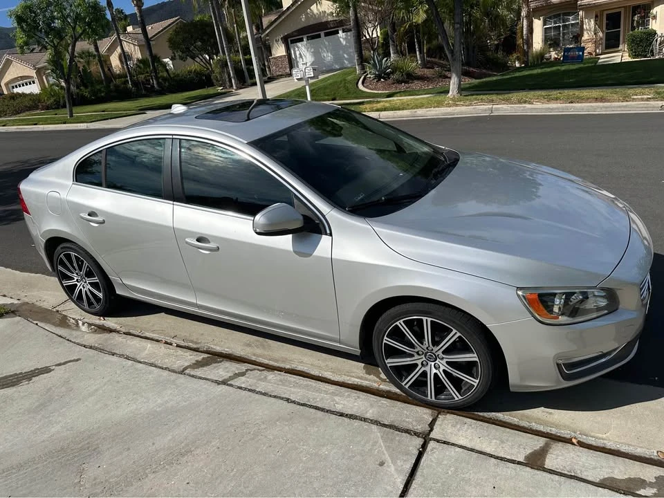 2013 Volvo S60 2nd Gen - Image 3 of 10