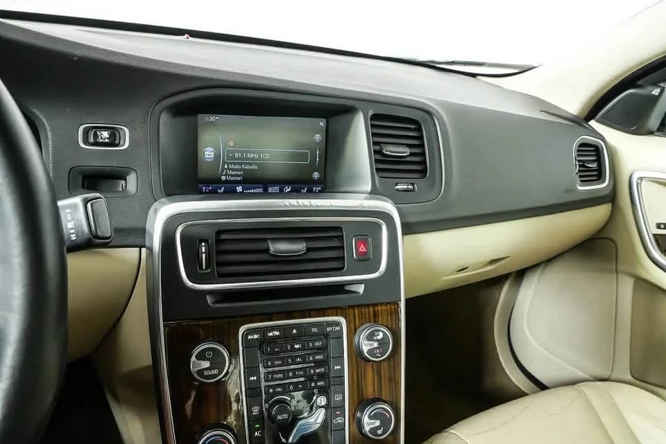 2013 Volvo S60 2nd Gen - Image 12 of 20