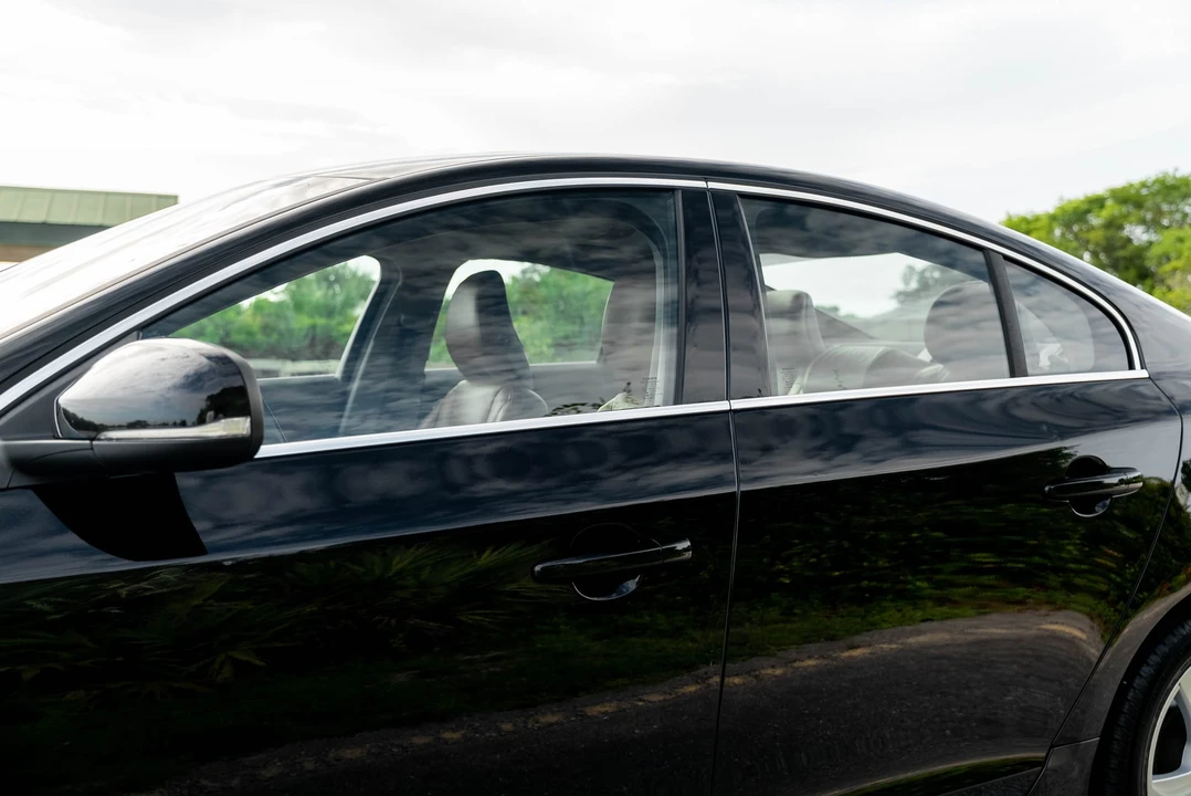 2013 Volvo S60 2nd Gen - Image 16 of 31