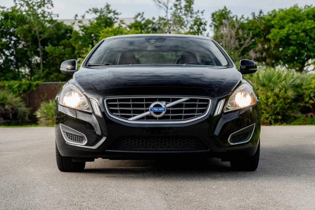 2013 Volvo S60 2nd Gen - Image 3 of 31