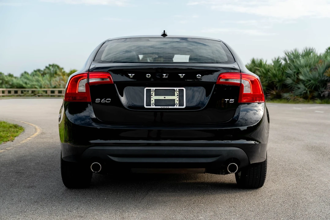2013 Volvo S60 2nd Gen - Image 11 of 31
