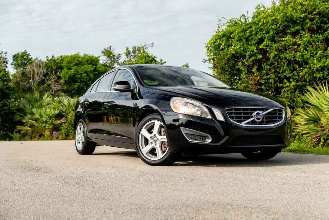 2013 Volvo S60 2nd Gen - Image 4 of 31