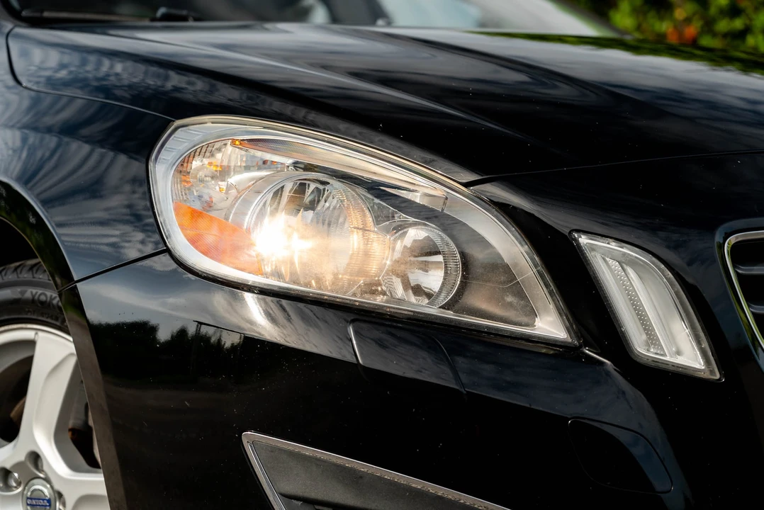 2013 Volvo S60 2nd Gen - Image 24 of 31