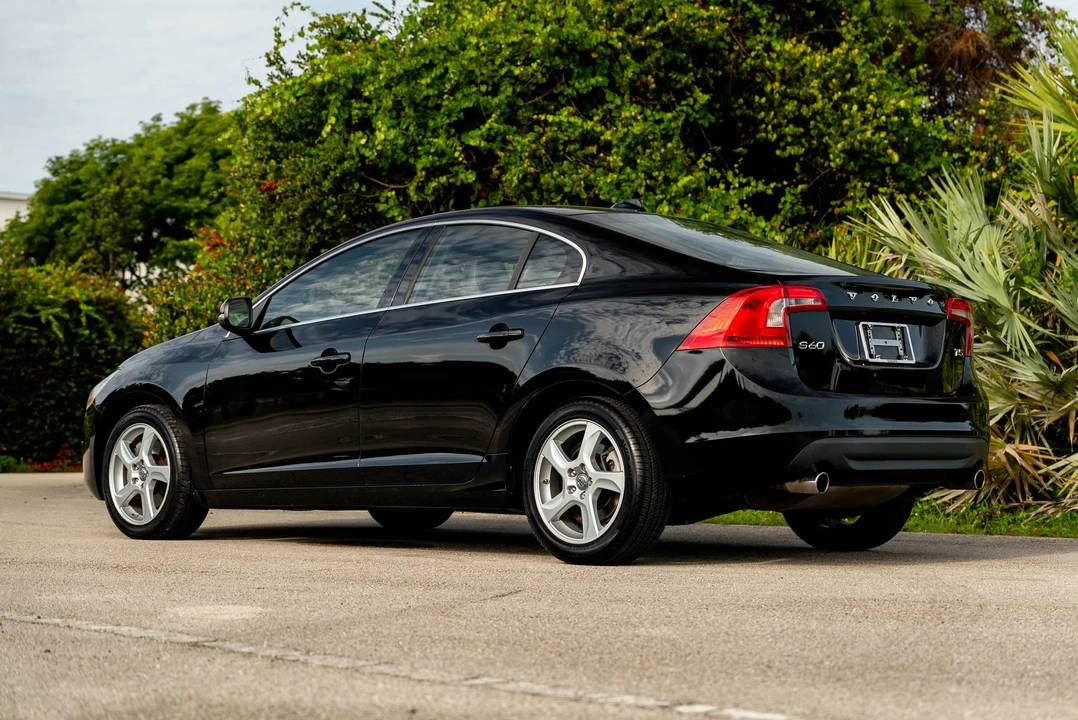 2013 Volvo S60 2nd Gen - Image 14 of 31