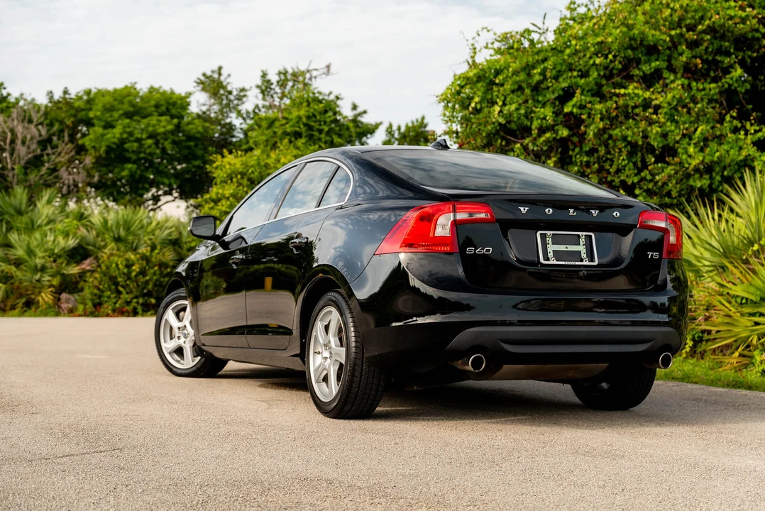 2013 Volvo S60 2nd Gen - Image 12 of 31