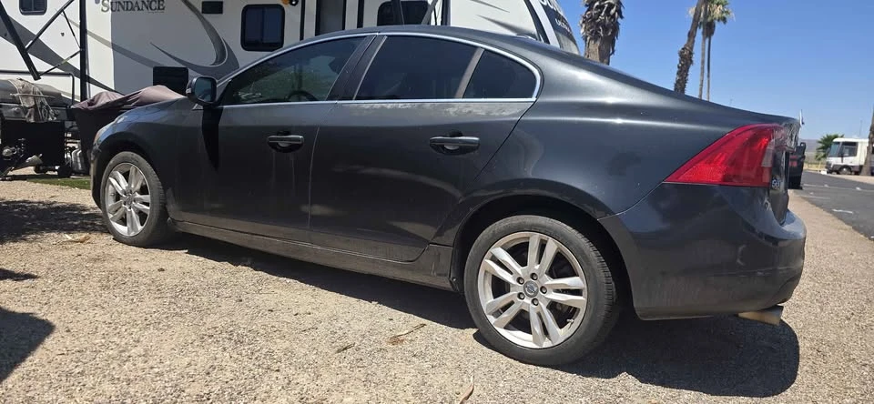 2013 Volvo S60 2nd Gen - Image 2 of 4