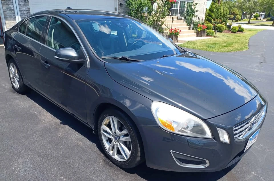 2013 Volvo S60 2nd Gen - Image 2 of 9