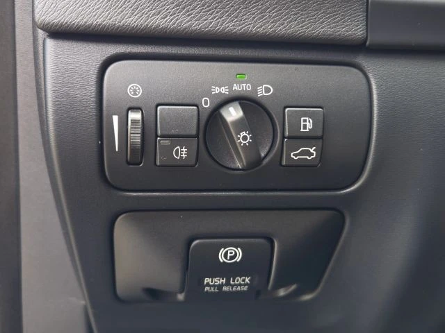 2013 Volvo S60 2nd Gen - Image 28 of 31