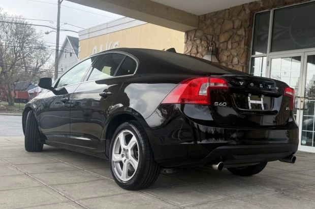 2013 Volvo S60 2nd Gen - Image 2 of 8