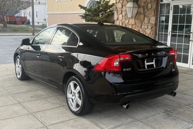 2013 Volvo S60 2nd Gen - Image 2 of 8