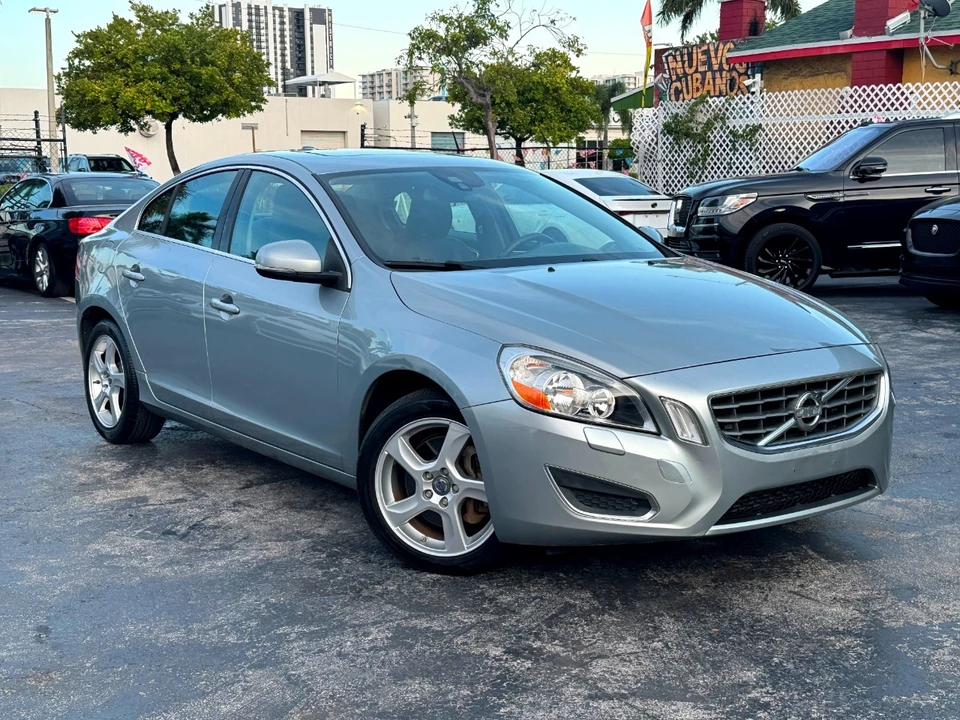 2013 Volvo S60 2nd Gen - Image 6 of 12
