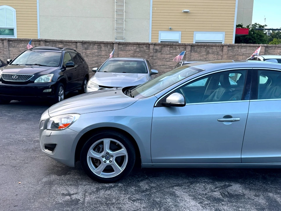 2013 Volvo S60 2nd Gen - Image 11 of 12