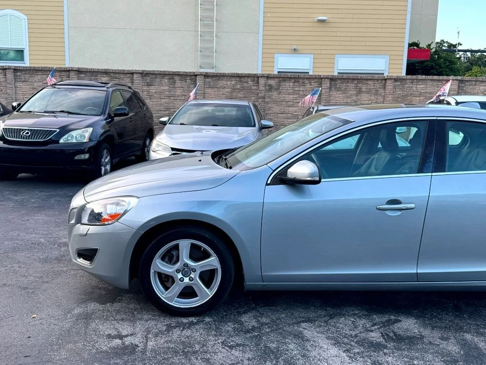 2013 Volvo S60 2nd Gen - Image 11 of 12