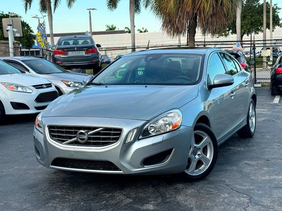 2013 Volvo S60 2nd Gen - Image 4 of 12