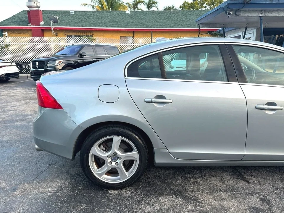2013 Volvo S60 2nd Gen - Image 15 of 21