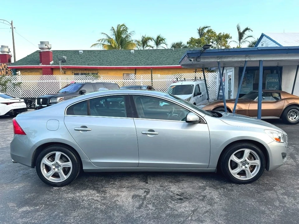 2013 Volvo S60 2nd Gen - Image 13 of 21
