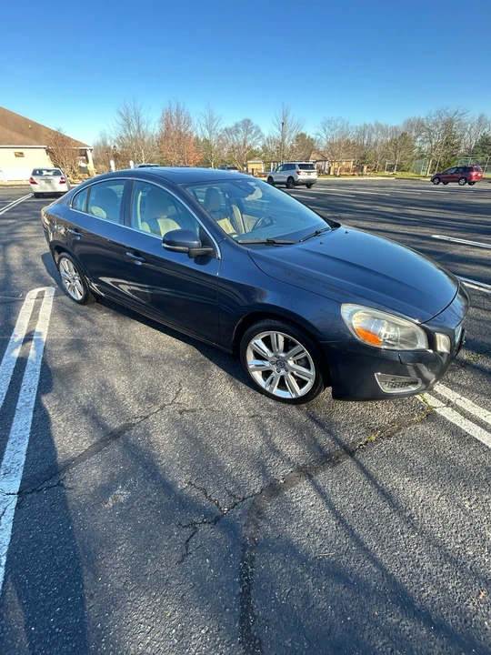 2013 Volvo S60 2nd Gen - Image 2 of 19