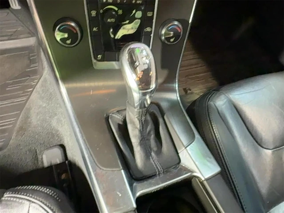 2013 Volvo S60 2nd Gen - Image 28 of 31