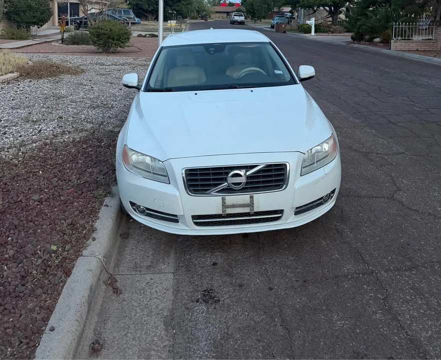 2013 Volvo S80 2nd Gen - Image 2 of 20
