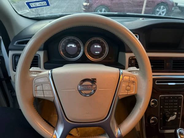 2013 Volvo S80 2nd Gen - Image 18 of 31