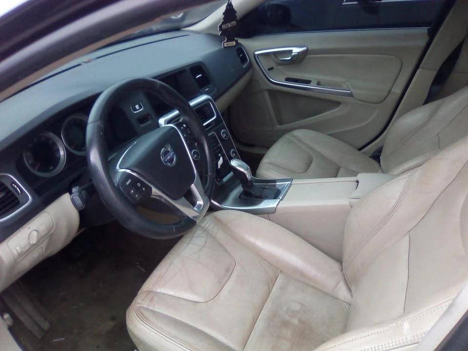 2013 Volvo S60 2nd Gen - Image 3 of 4