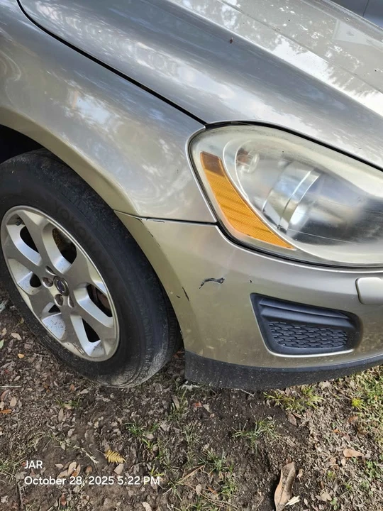 2013 Volvo XC60 1st Gen - Image 8 of 10