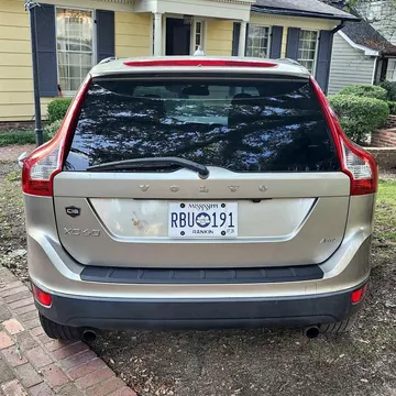2013 Volvo XC60 3.2 Platinum Sport Utility 4D