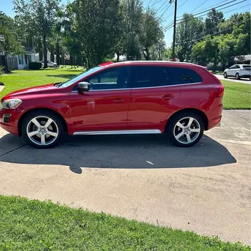 2013 Volvo XC60 3.2 Platinum Sport Utility 4D