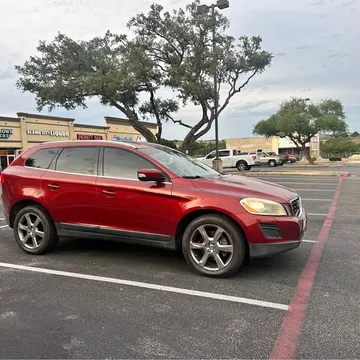 2013 Volvo XC60 3.2 Platinum Sport Utility 4D