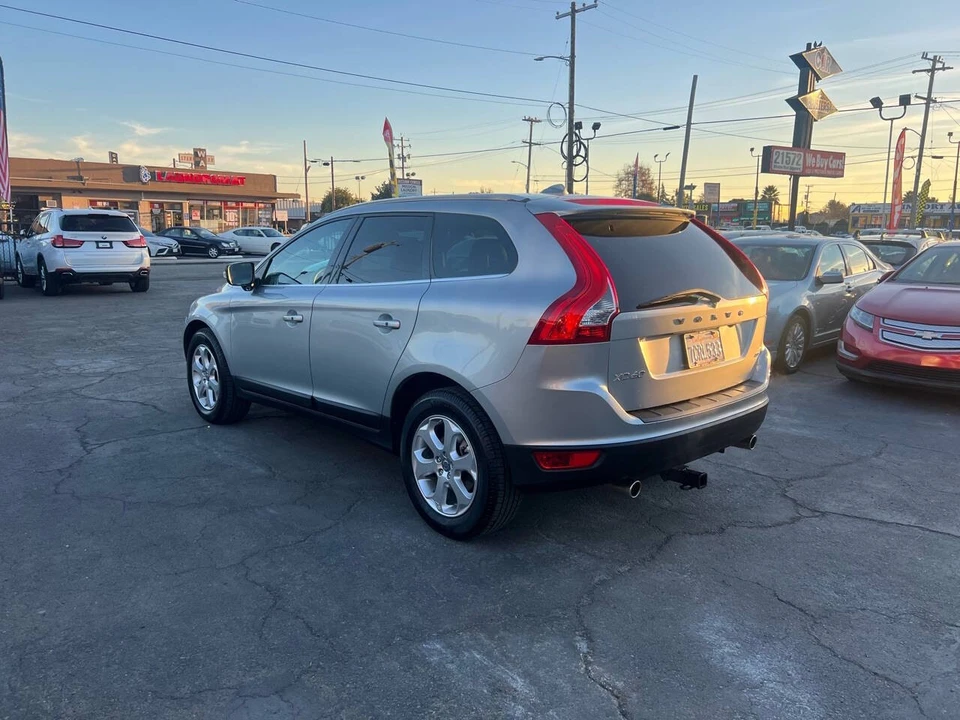 2013 Volvo XC60 1st Gen - Image 4 of 17