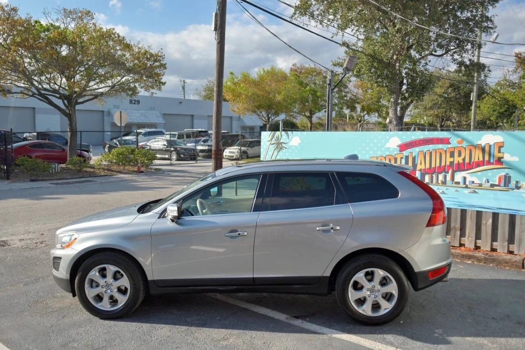 2013 Volvo XC60 1st Gen - Image 6 of 12