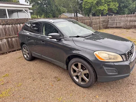 2013 Volvo XC60 T5 Premier Plus Sport Utility 4D