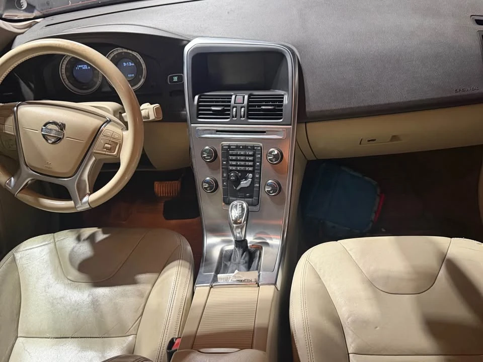 2013 Volvo XC60 1st Gen - Image 9 of 9