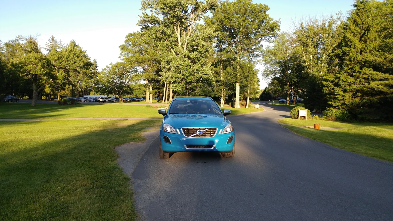 2013 Volvo XC60 1st Gen - Image 10 of 31