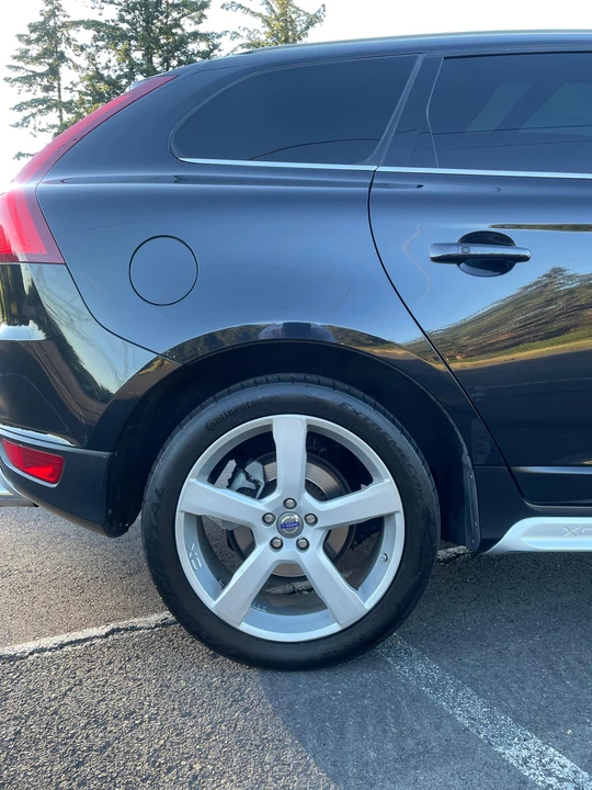 2013 Volvo XC60 1st Gen - Image 23 of 31