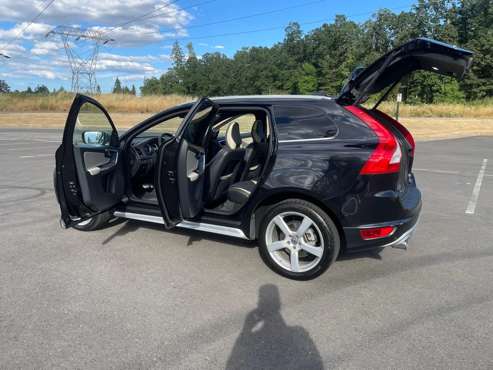 2013 Volvo XC60 1st Gen - Image 12 of 31