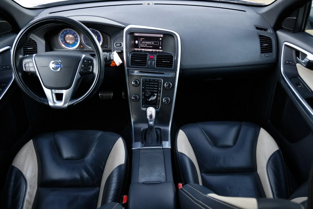 2013 Volvo XC60 1st Gen - Image 2 of 12
