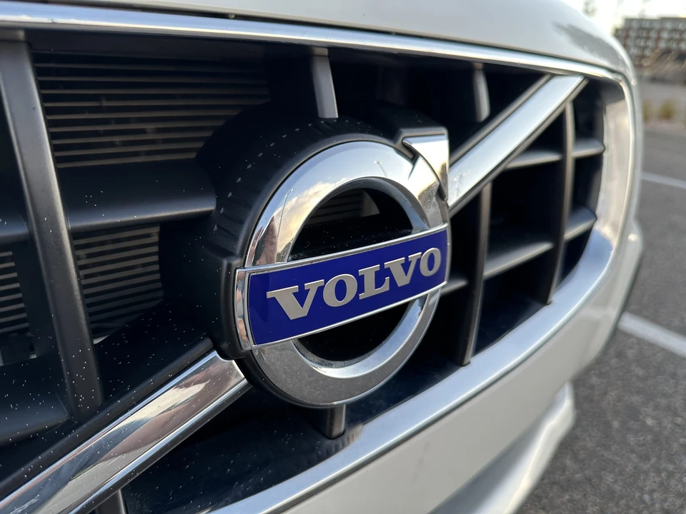 2013 Volvo XC70 3rd Gen - Image 26 of 31