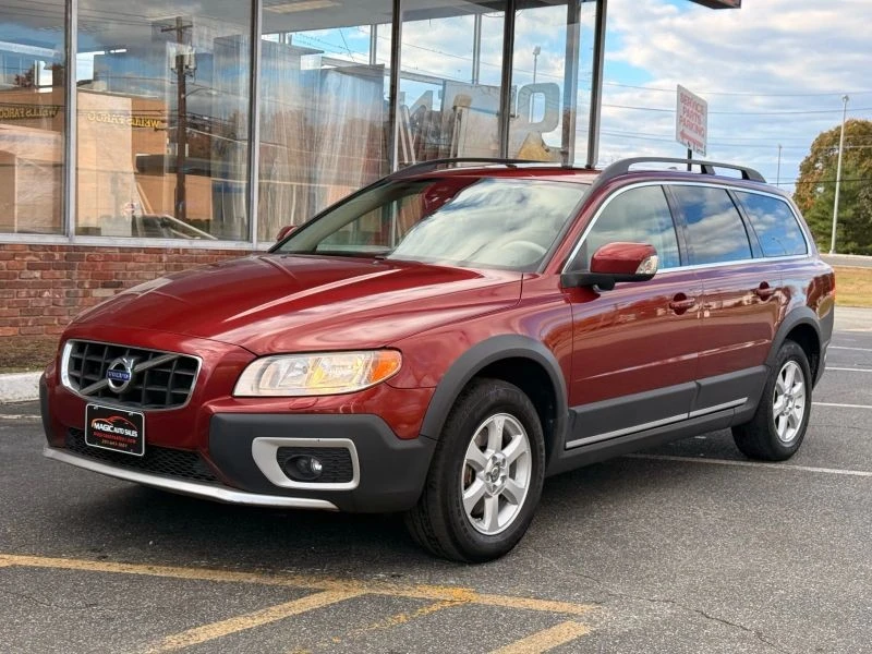 2013 Volvo XC70 3rd Gen - Image 3 of 12