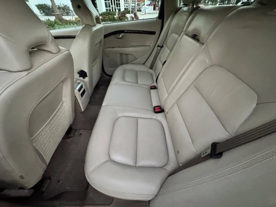 2013 Volvo XC70 3rd Gen - Image 21 of 21