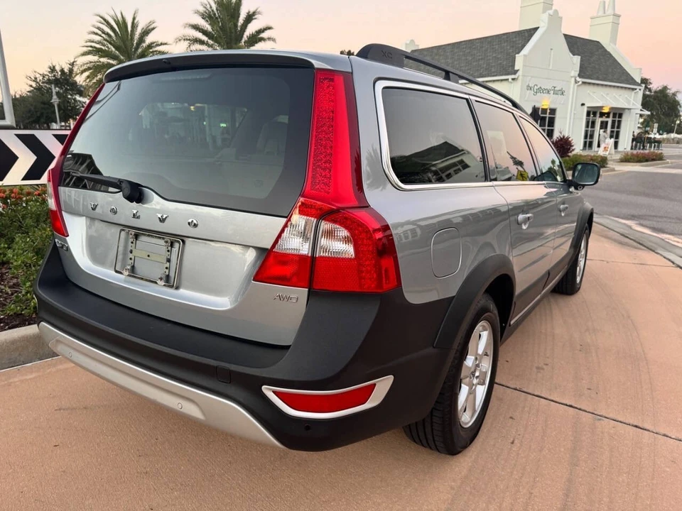 2013 Volvo XC70 3rd Gen - Image 7 of 21