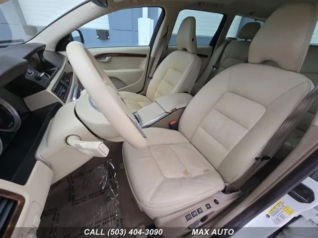 2013 Volvo XC70 3rd Gen - Image 12 of 21