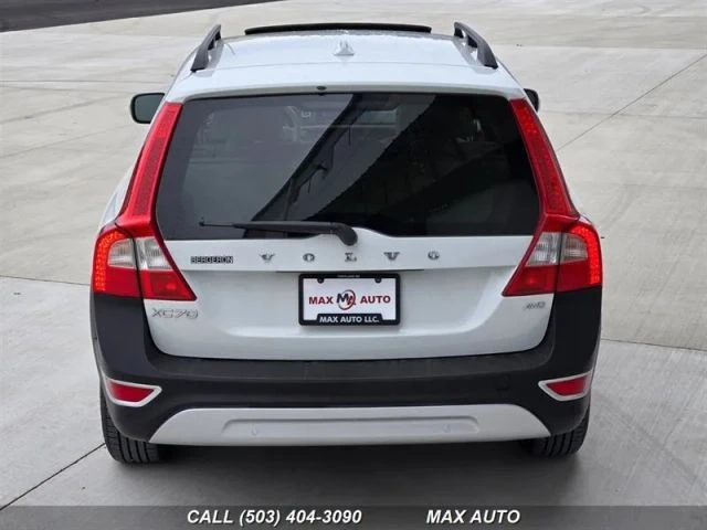 2013 Volvo XC70 3rd Gen - Image 7 of 21