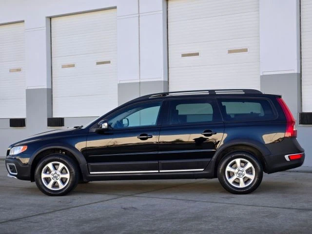 2013 Volvo XC70 3rd Gen - Image 5 of 21