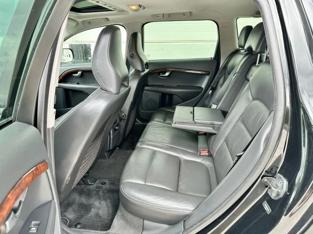 2013 Volvo XC70 3rd Gen - Image 11 of 21