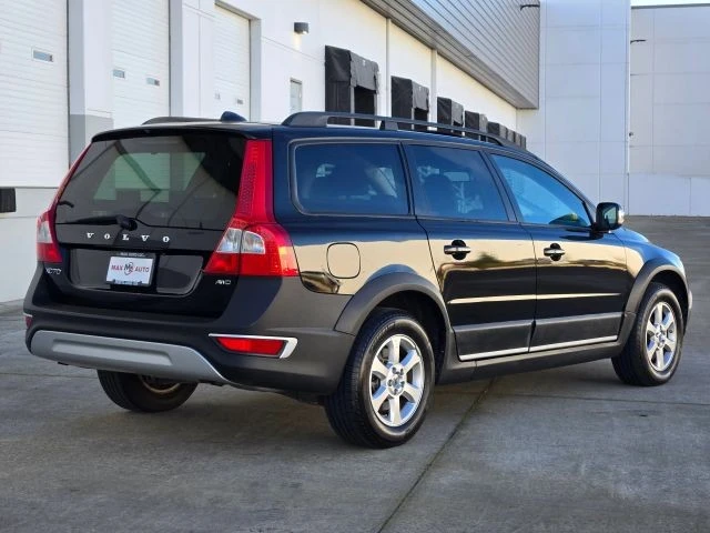 2013 Volvo XC70 3rd Gen - Image 8 of 21