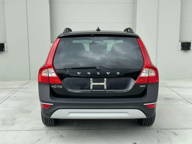 2013 Volvo XC70 3rd Gen - Image 4 of 21