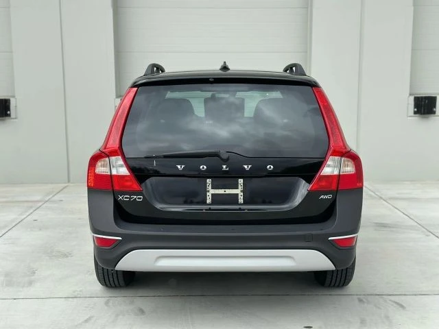 2013 Volvo XC70 3rd Gen - Image 4 of 21